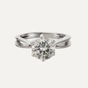 Anillo solitario de oro blanco con diamante de 2 ct
