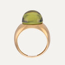 Anillo con peridoto y nácar en oro
