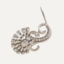Broche de platino y oro blanco con diamantes de 7,2 ct