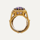 Anillo de aparato del siglo XIX en oro amarillo con amatista y diamantes