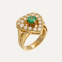 Anel com Esmeralda 2,61 ct e Diamantes em Ouro