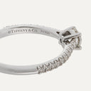 Anillo Tiffany & Co. de platino con diamante central de 0,31 ct
